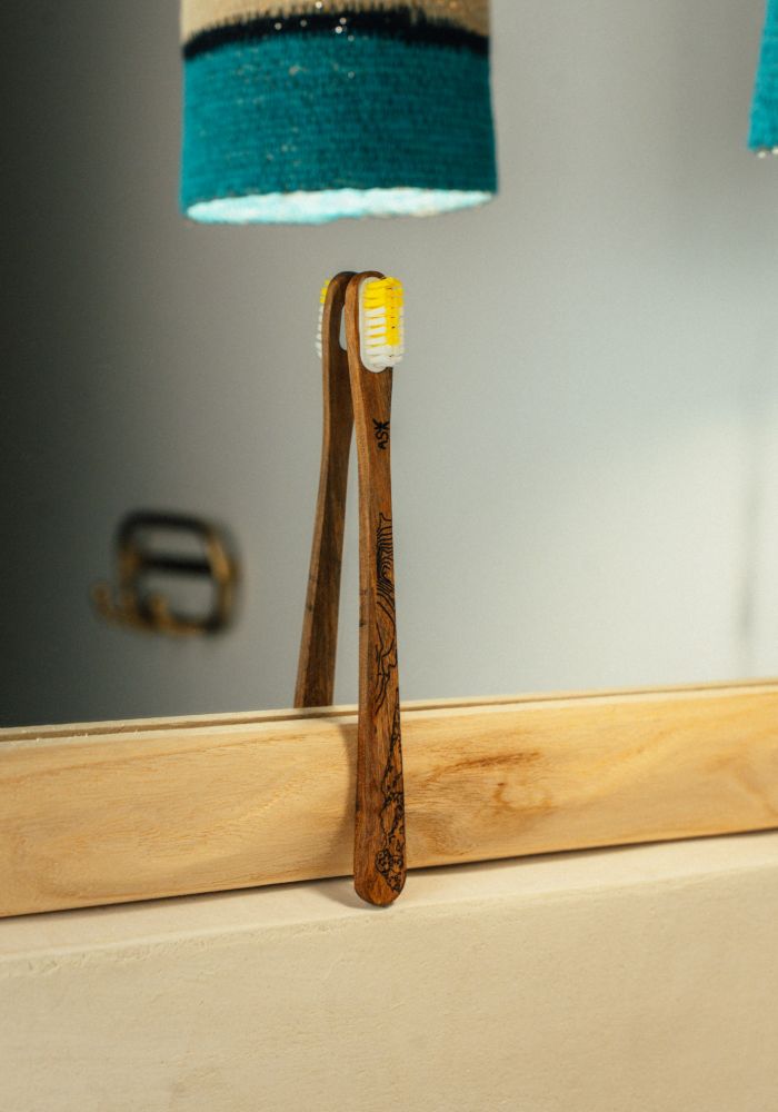 Brosse à dents de l'atelier Saluka fabriquée en Isère