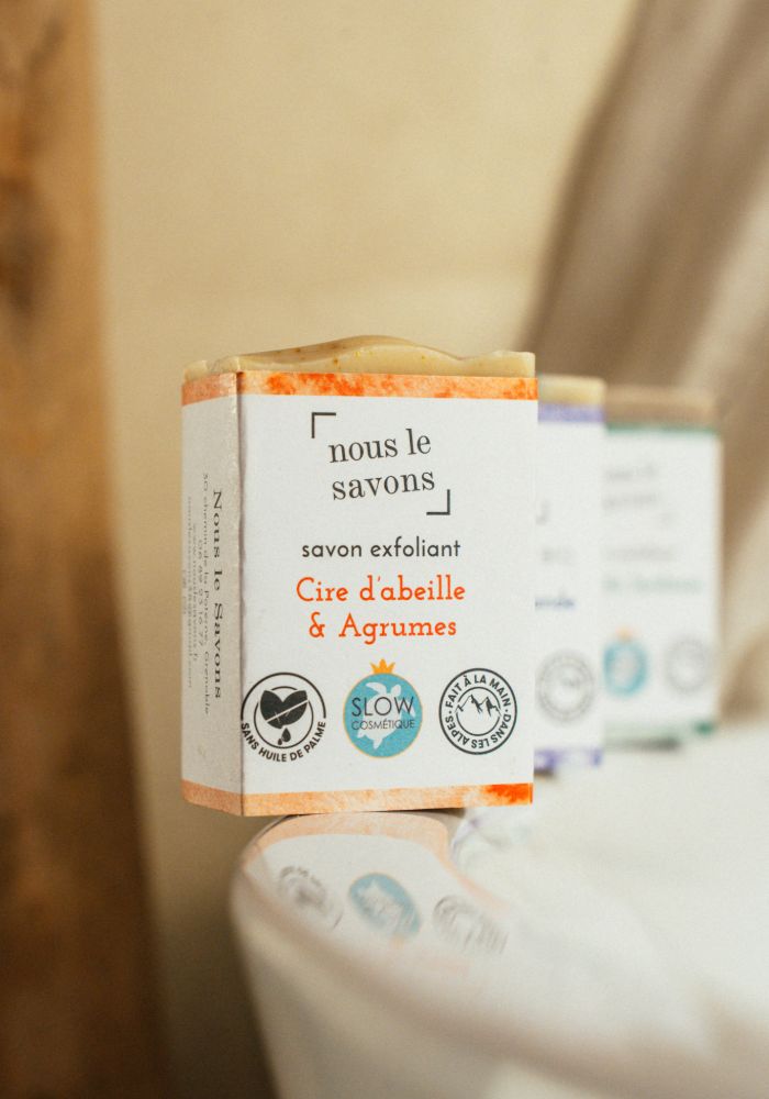 Savons exfoliants Bio aux agrumes Fait en France : un moment de relaxation et de douceur sous la douche