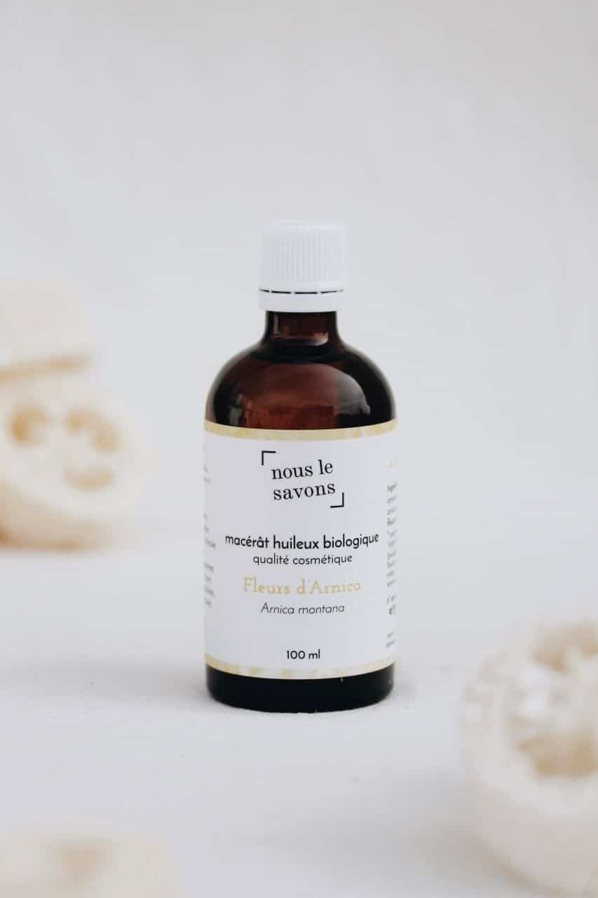Huile biologique macérat d'arnica apaisante pour peau irritée , bio et fait en France
