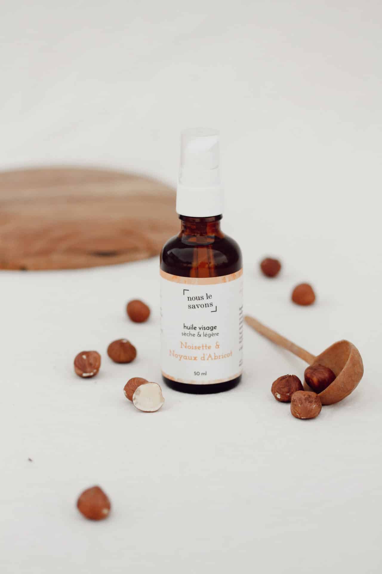 Huile visage bio fabriquée en France, sèche et légère pour hydrater et nourrir en profondeur