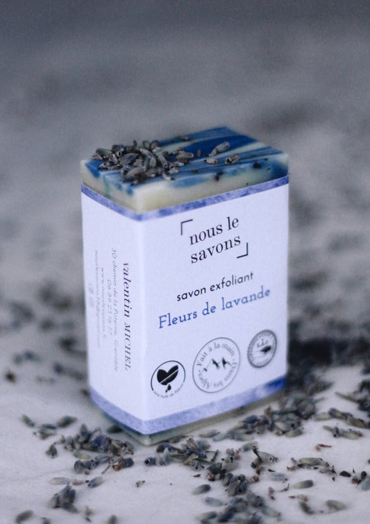 Savon Bio fleurs de lavande de Grenoble Fait en France : une expérience de douche relaxante et naturelle